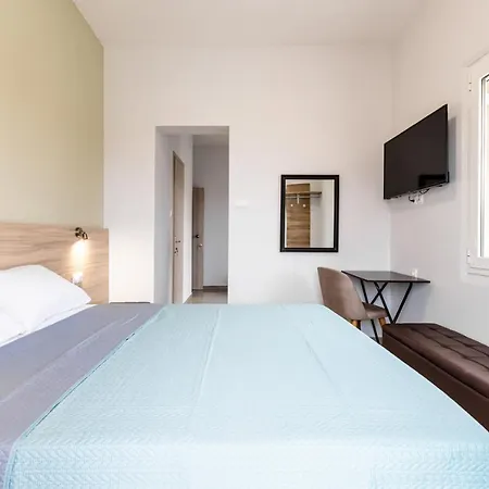 Athenais By Olympus Pantheon 3*